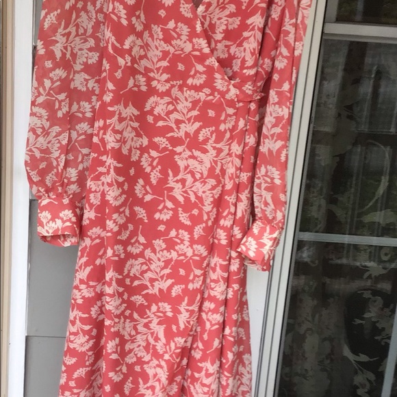 shoedazzle New Ladies Faded Rose floral long sleeve wrap Maxi Dress Barbie core - Picture 14 of 16